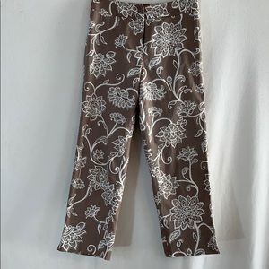 Talbots Taupe &  White Floral  Capris in size 6.